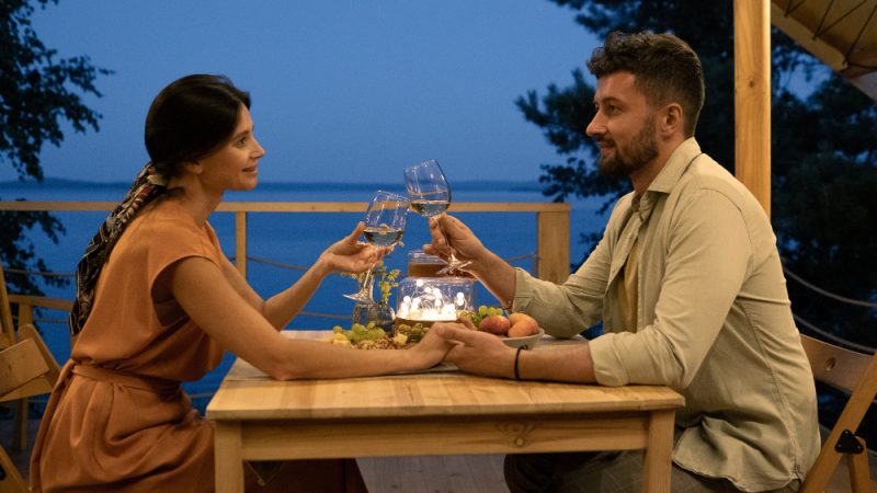Cele mai frumoase destinații pentru o cină romantică