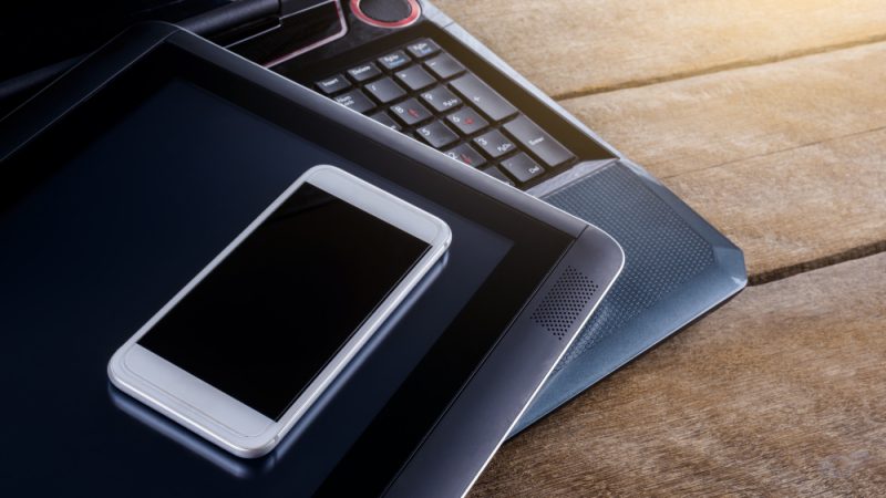 Evoluția smartphone-urilor: de la telefon la supercomputer portabil