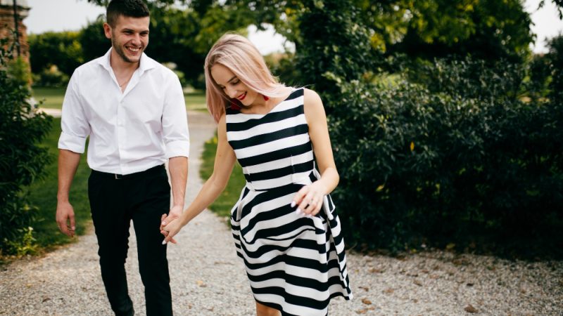 Idei de outfituri pentru întâlniri romantice în orice sezon