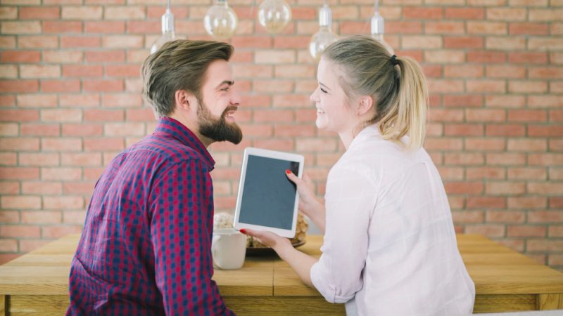 Conversațiile ca noua formă de marketing uman
