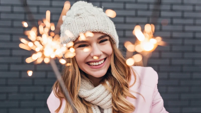 Petrecere de iarnă: Ținute festive fără exces de sclipici